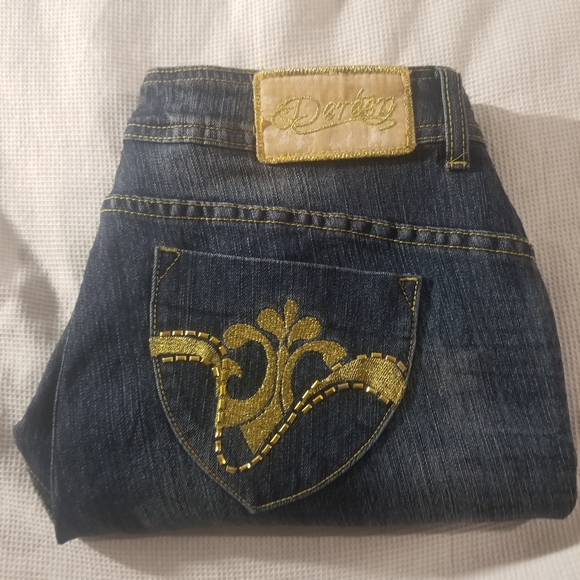 Dereon Jeans - Picture 13 of 13